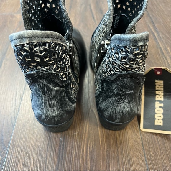 🆕 boot barn Circle G laser cut out ankle western boots SZ 6.5 - Picture 7 of 8